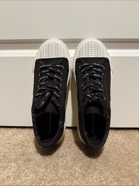 Marc Jacobs Black Canvas Low-Top Sneakers with White Patterned Platform